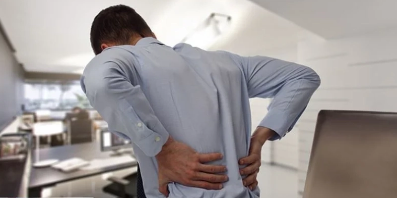 How to Reduce and Prevent Lower Back Pain While Working From Home