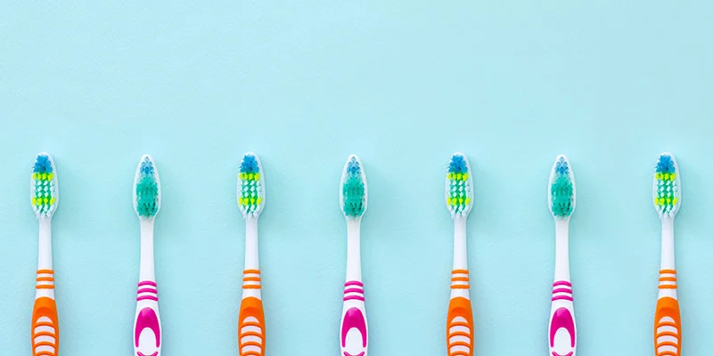 5 Signs Indicating It’s Time to Change Your Toothbrush